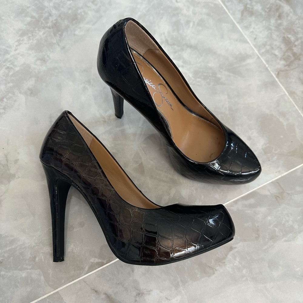 Jessica Simpson heels